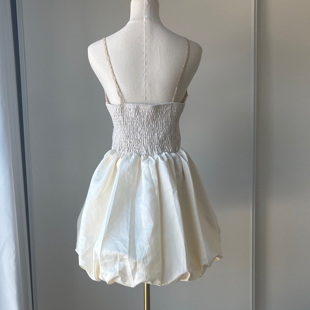 White/Ivory Sleeveless Dress - Basque Waist - Size S - Picture 3 of 5